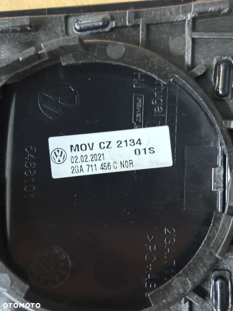 Vw T-ROC obudwa ramka gałki zmiany biegów 2GA711456C - 3