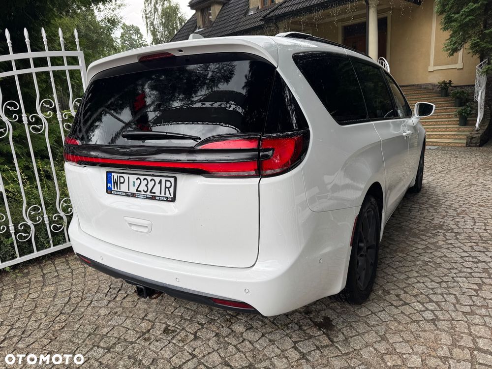 Chrysler Pacifica - 9