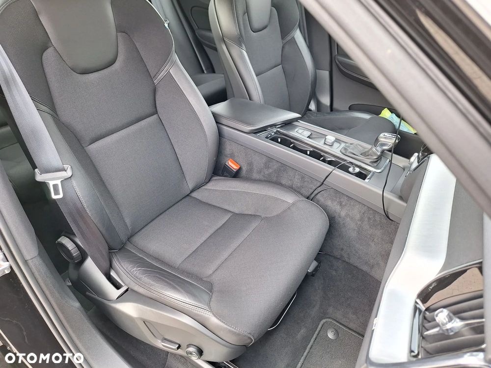 Volvo XC 60 D4 AWD Geartronic Momentum - 14