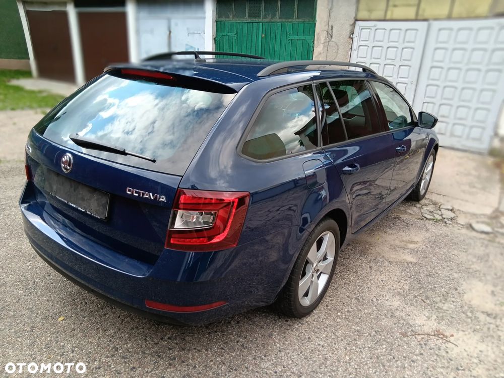 Skoda Octavia 2.0 TDI DSG Clever - 9