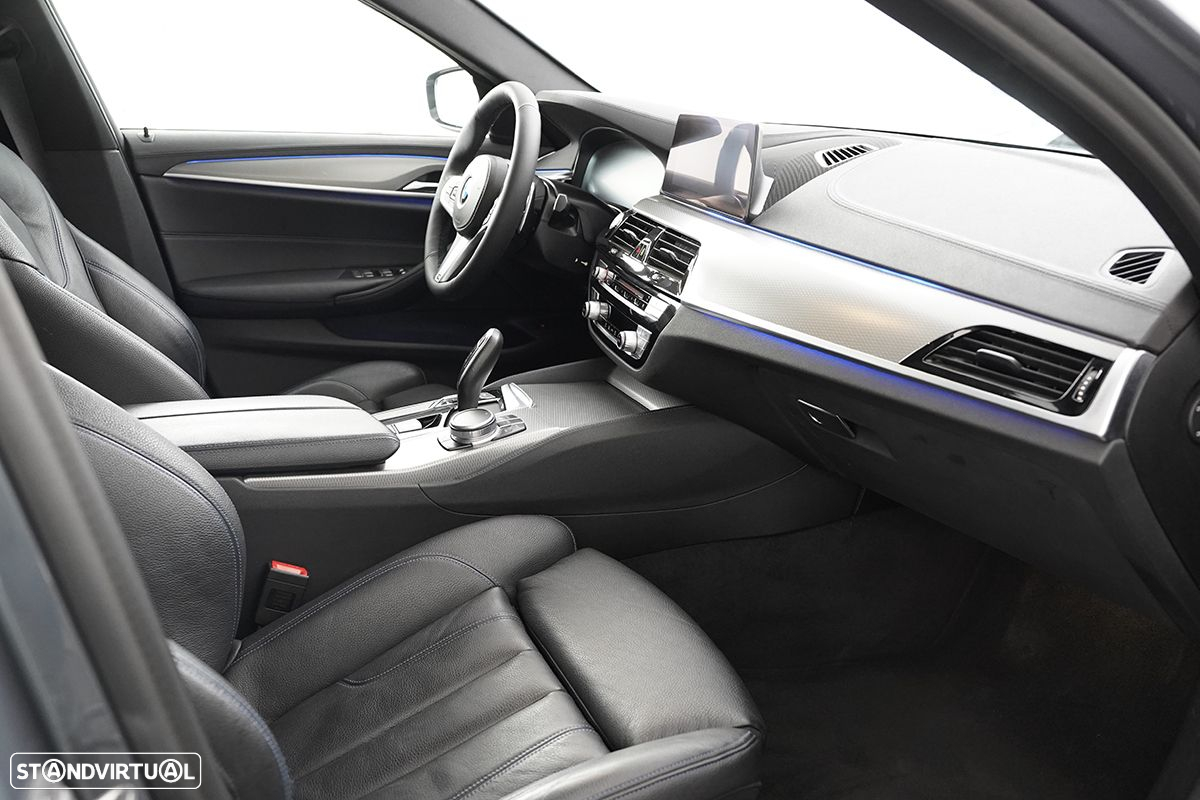 BMW 520 d Pack M Auto - 28