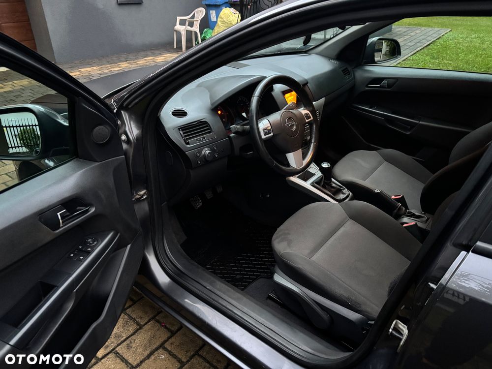 Opel Astra III 1.7 CDTI - 16