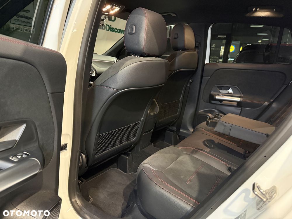 Mercedes-Benz GLA 200 d AMG Line - 31