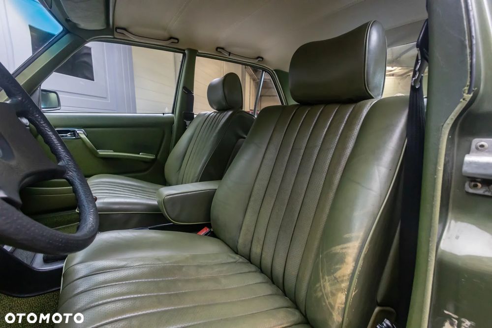 Mercedes-Benz W123 - 33