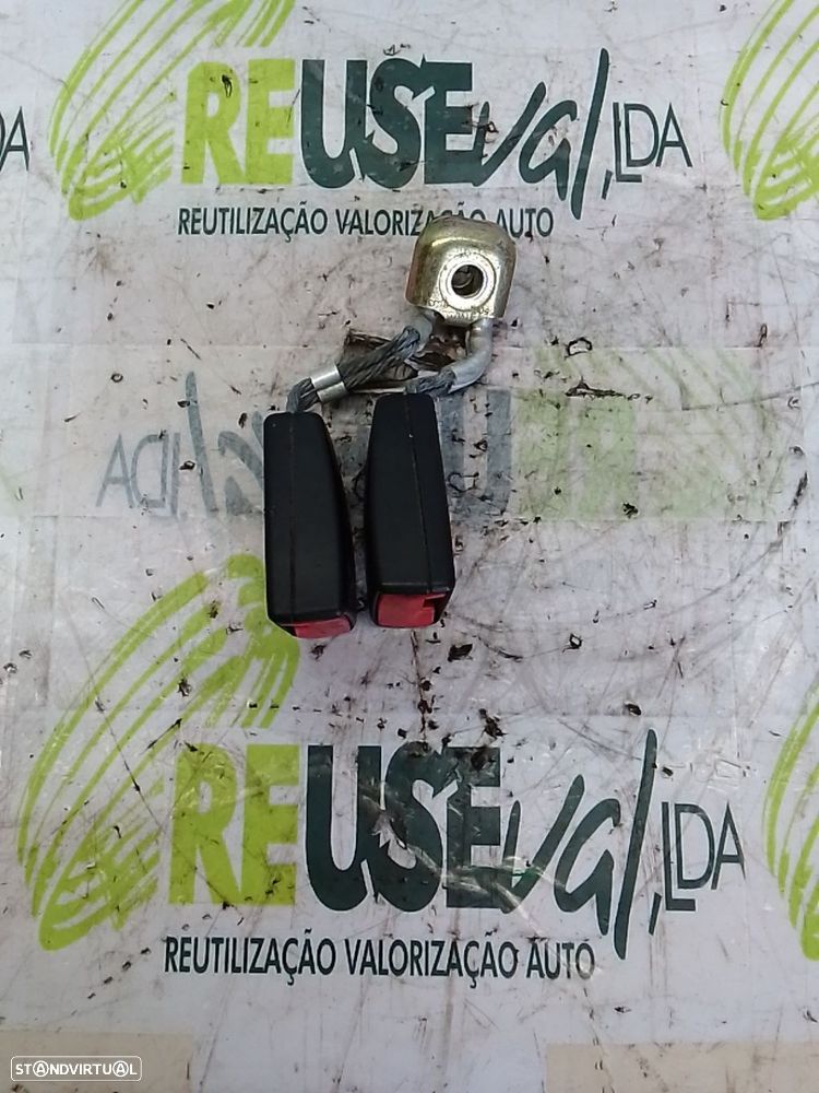 Fixador/Engate Do Cinto Tr Centro Volkswagen Golf V (1K1) - 1