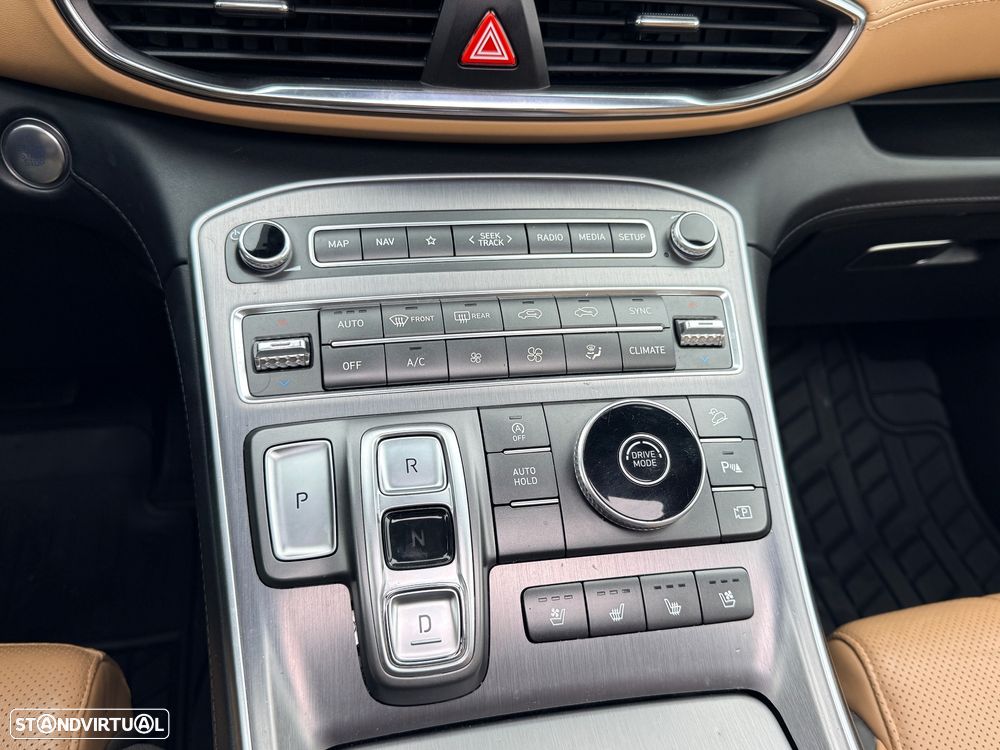 Hyundai Santa Fe 2.2 CRDi Vanguard+Luxury Pack - 36