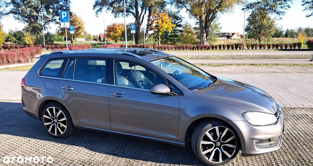 Volkswagen Golf 2.0 TDI BlueMotion Technology Highline - 1