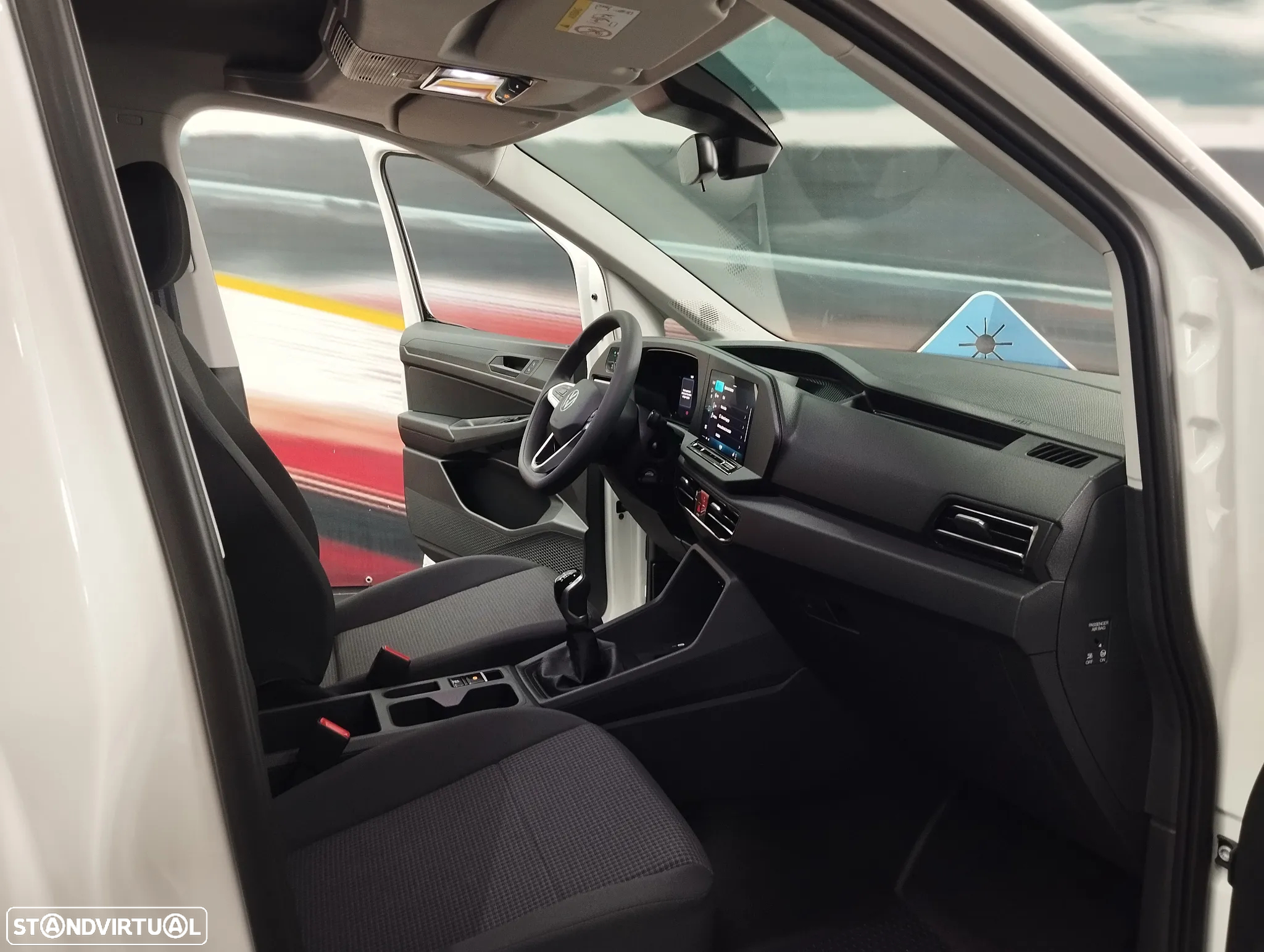 VW Caddy Cargo M6 - 9
