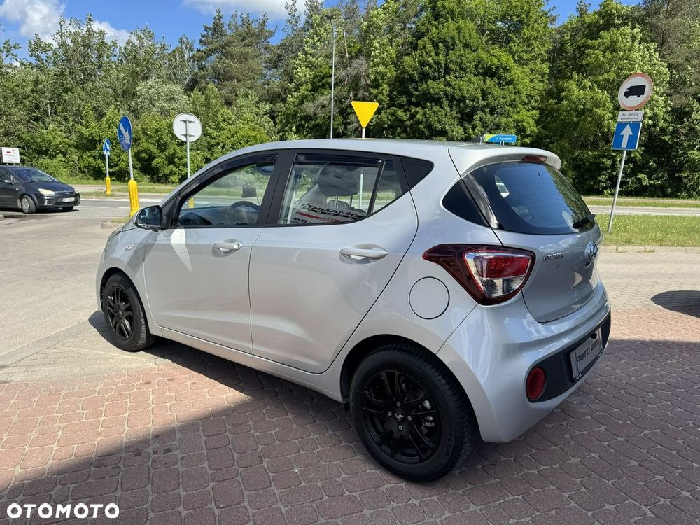 Hyundai i10 - 10