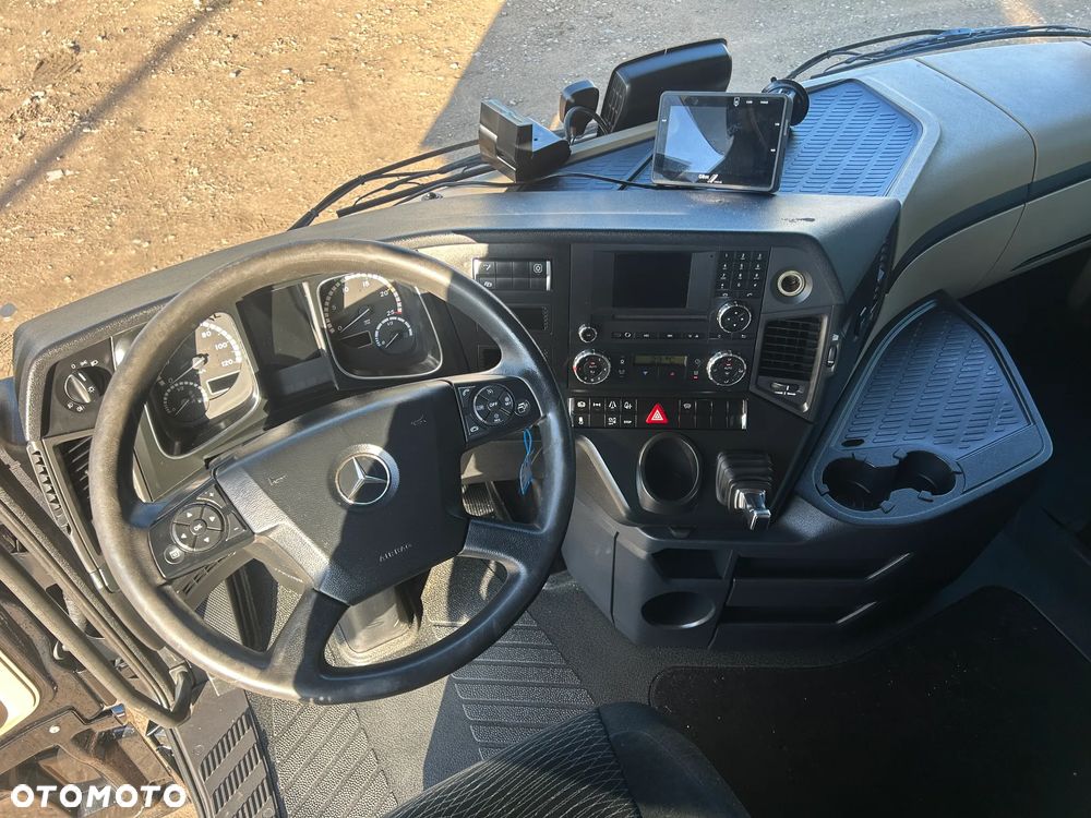 Mercedes-Benz ACTROS 1848 GIGASPACE + SCHMITZ 2017 ZESTAW CAŁY CZARNY / RETARDER / NOWY TACHOGRAF / KSENONY / FULL SPOJLERY / 2 ZBIORNIKI PALIWOWE / SCHMITZ JOLODA / ZAMKNIĘCIE CELNE - 18