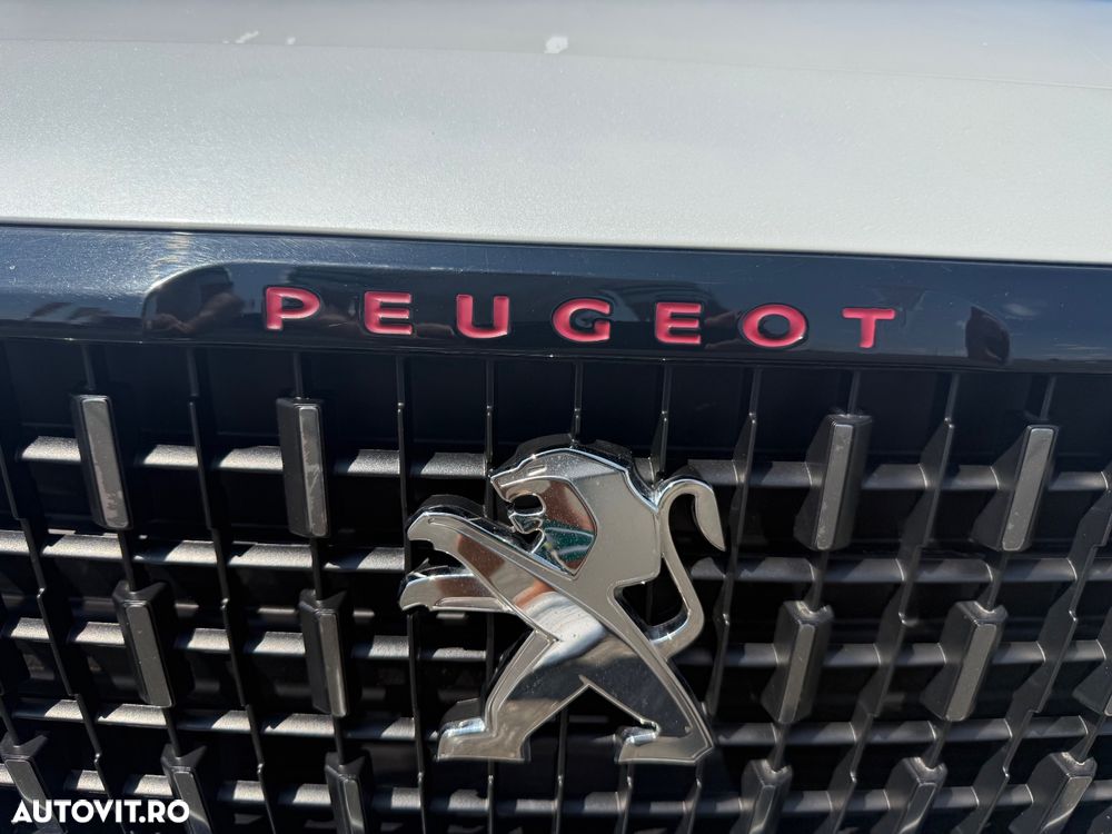 Peugeot 2008 1.2 PureTech Turbo EAT6 S&S GT-Line - 32