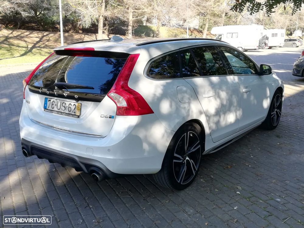 Volvo V60 2.4 D6 R-Design Sum.AWD Phev - 10
