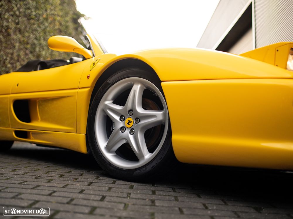 Ferrari 355 Spider - 7