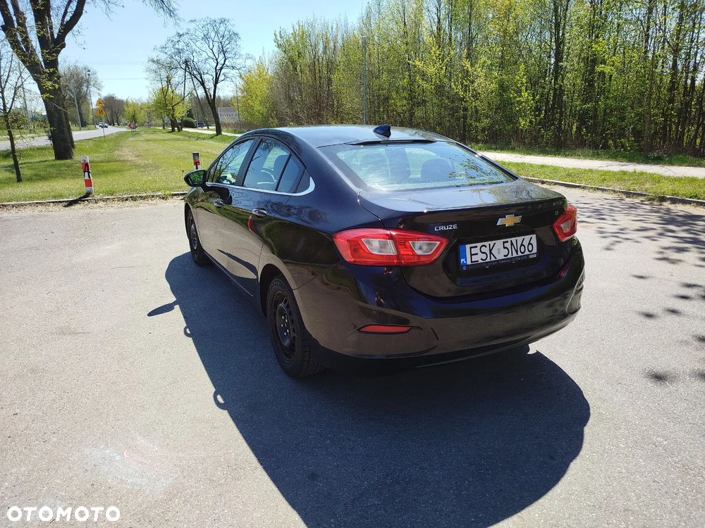 Chevrolet Cruze - 16
