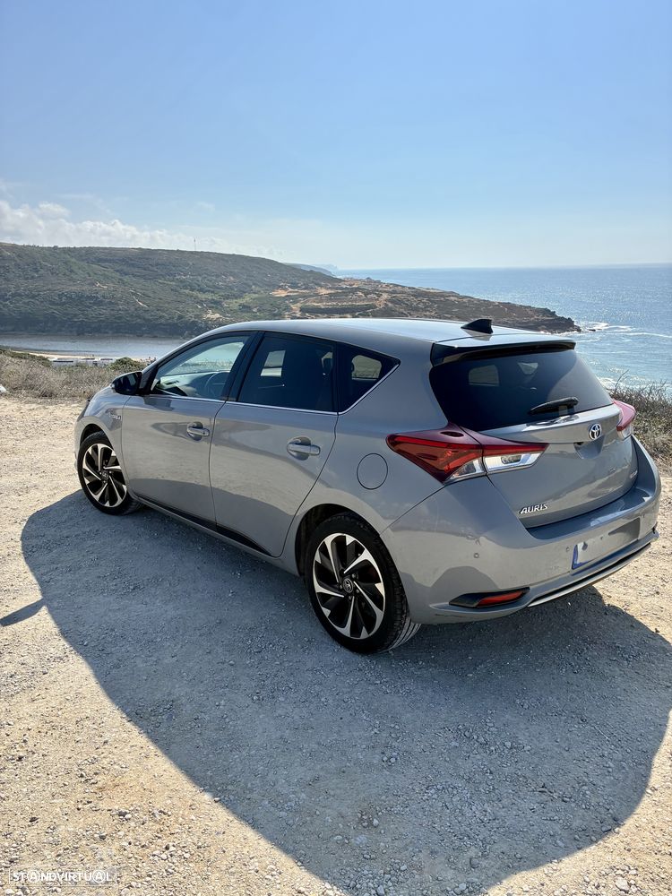 Toyota Auris 1.8 HSD Comfort +P.Sport+Navi - 4