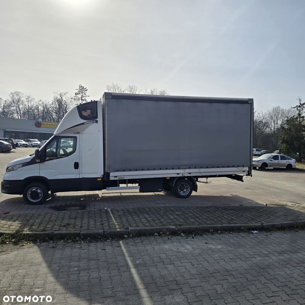 Iveco 50C18HZ