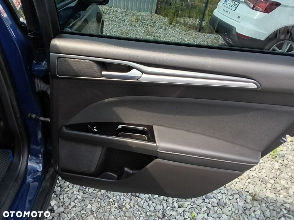 Ford Mondeo - 30