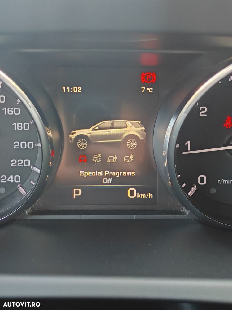 Land Rover Discovery Sport - 16