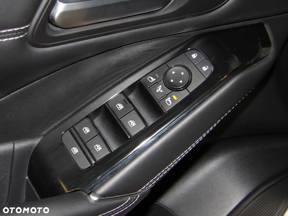 Nissan Qashqai 1.3 DIG-T N-Connecta EU6d - 16
