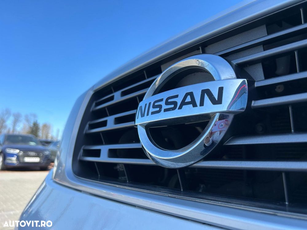 Nissan Navara Double Cab Visia - 23