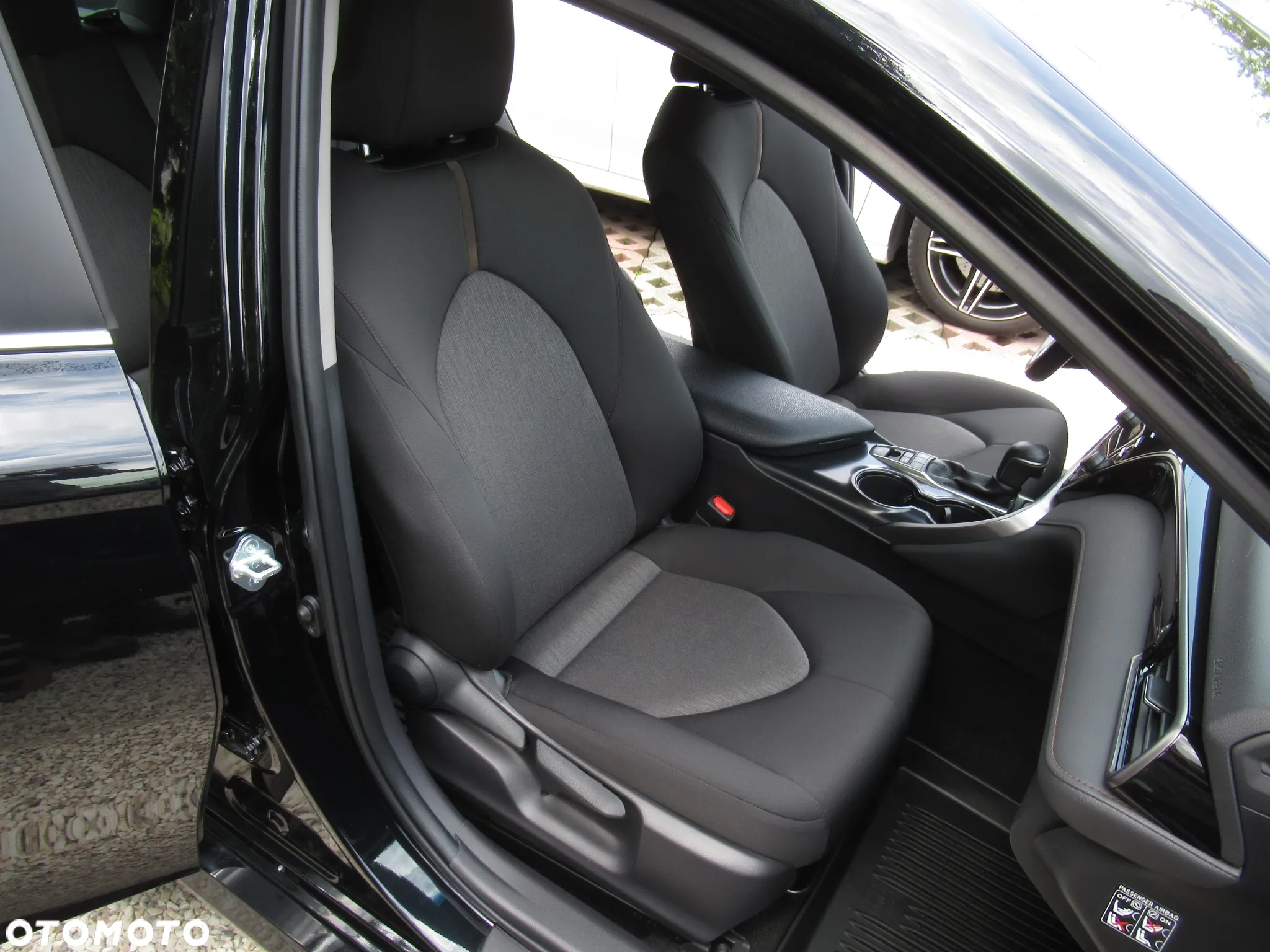 Toyota Camry 2.5 Hybrid Prestige CVT - 12