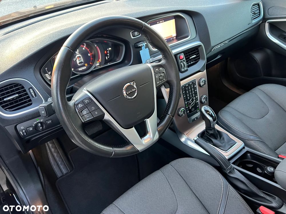 Volvo V40 Cross Country D4 Geartronic Momentum - 25