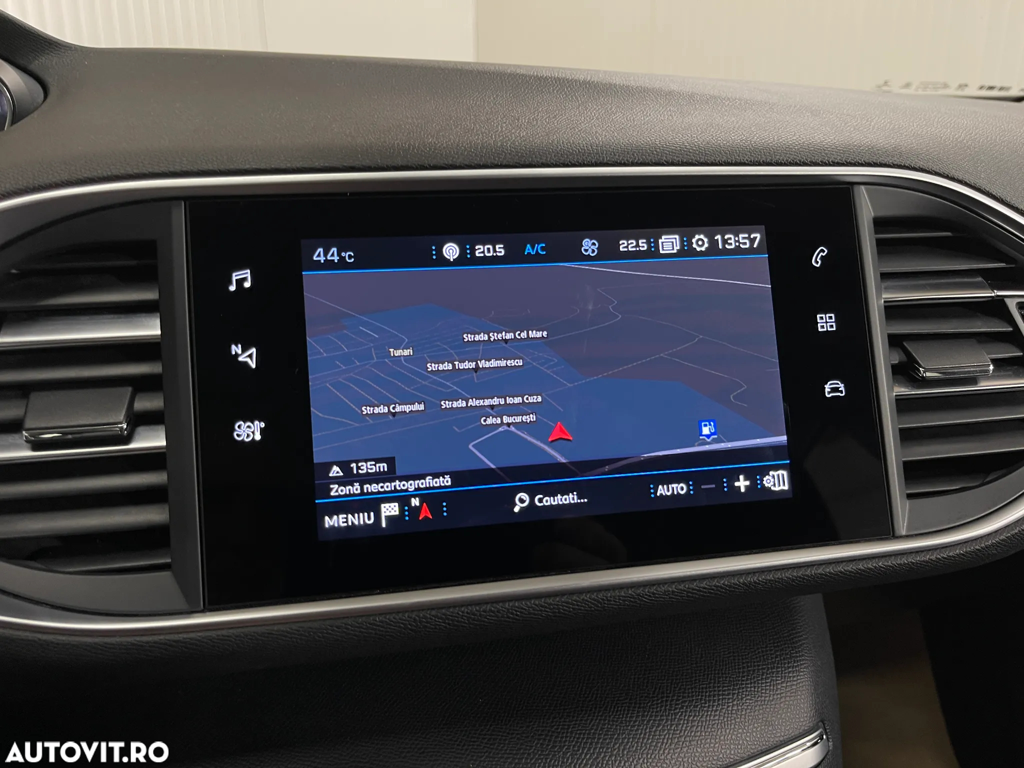 Peugeot 308 SW BlueHDi 130 EAT8 Allure - 13