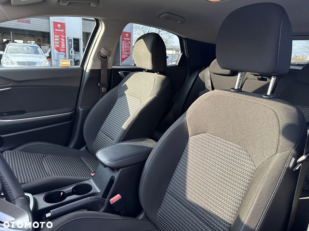 Kia XCeed 1.5 T-GDI M DCT - 11