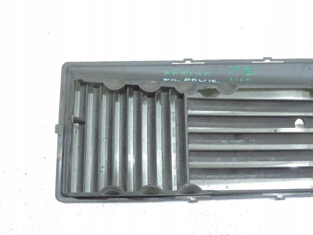 KRATKA FILTRA POWIETRZA AUDI A3 8P - 5