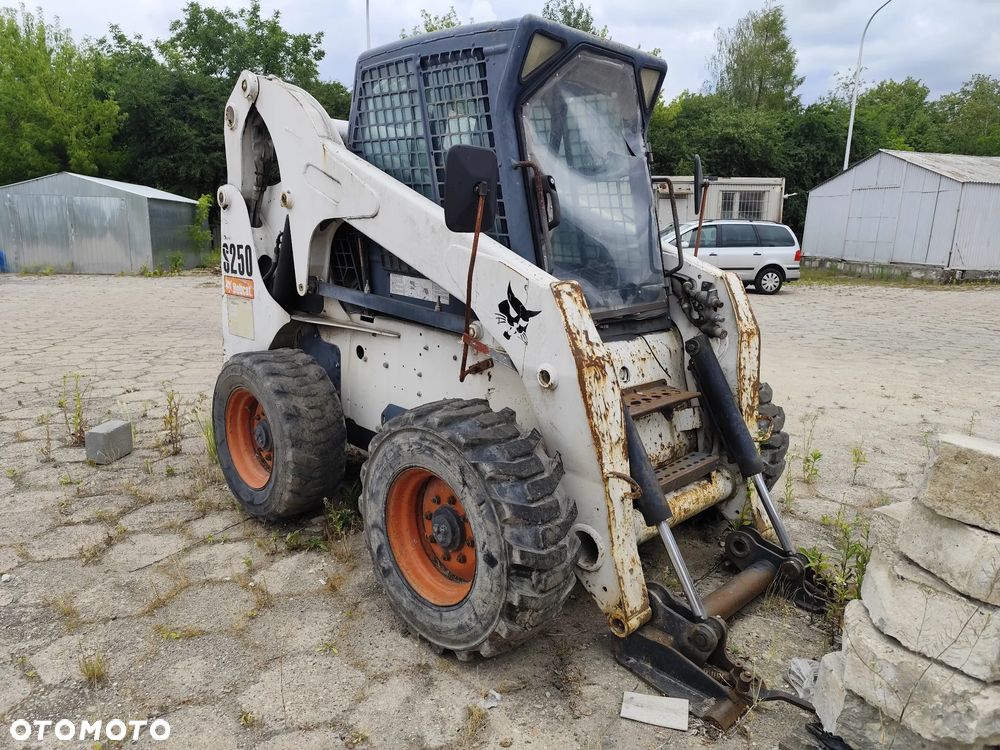 Bobcat S250 - 5