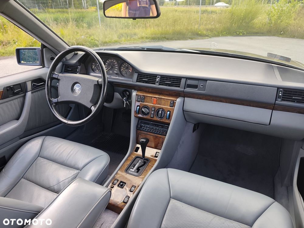 Mercedes-Benz W124 (1984-1993) - 27