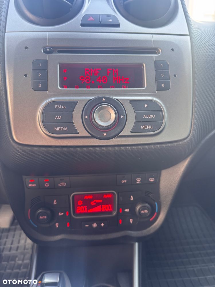 Alfa Romeo Mito 1.4 MultiAir Distinctive - 19