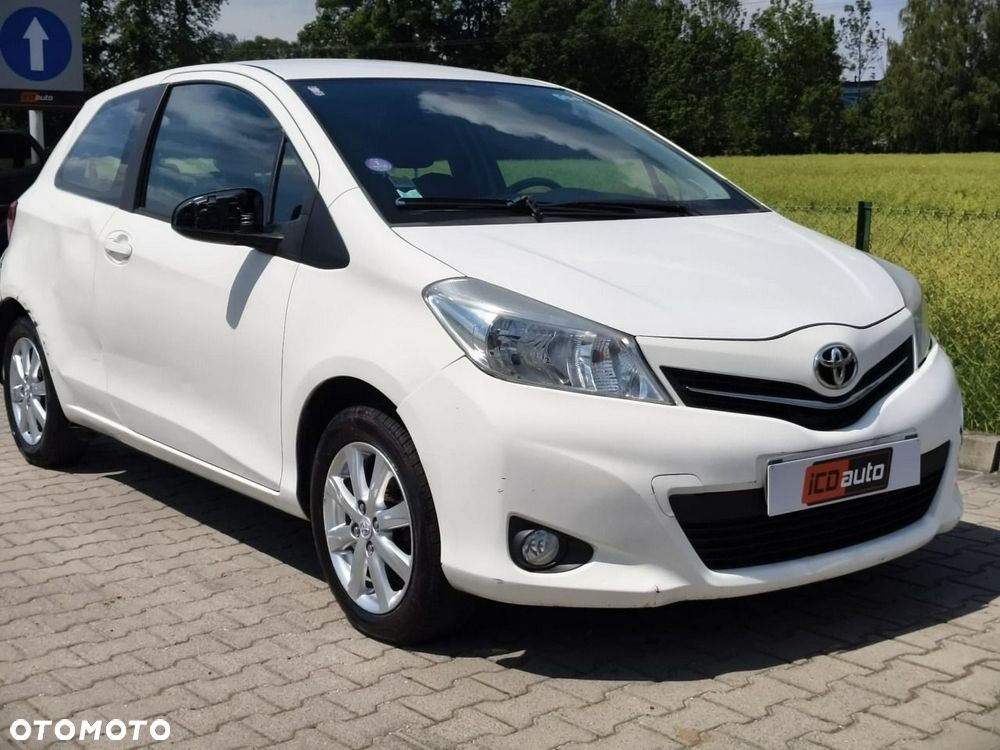Toyota Yaris - 1