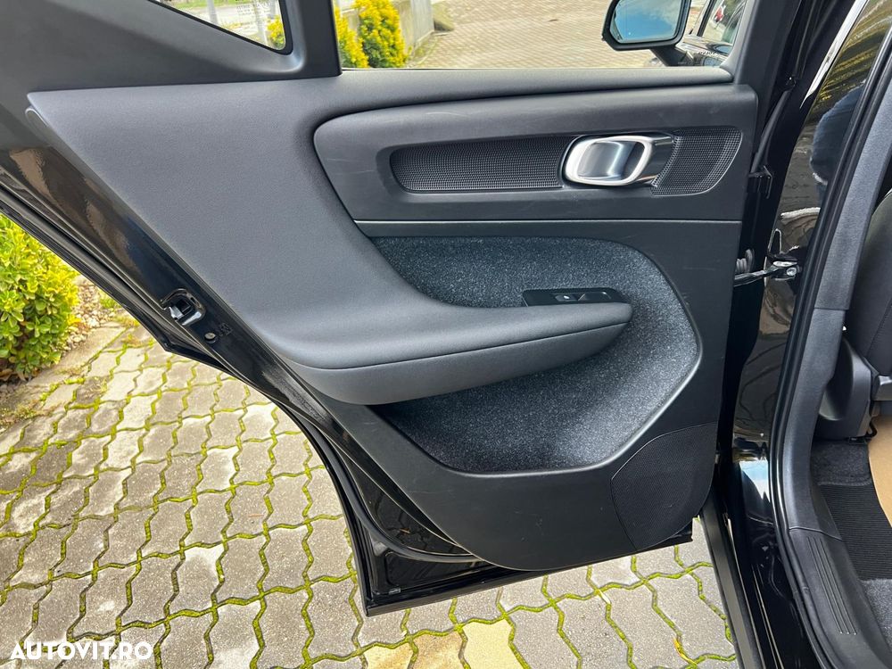 Volvo XC 40 P8 AWD Recharge RDesign - 36