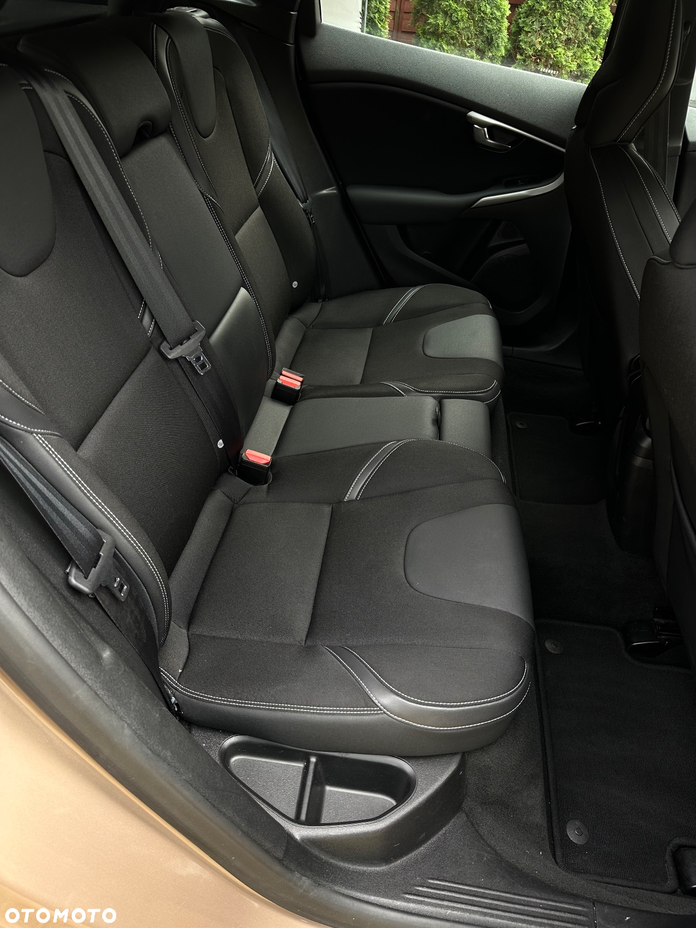 Volvo V40 D2 Momentum - 13