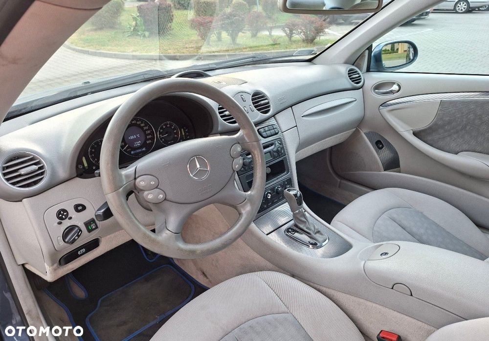 Mercedes-Benz CLK - 19
