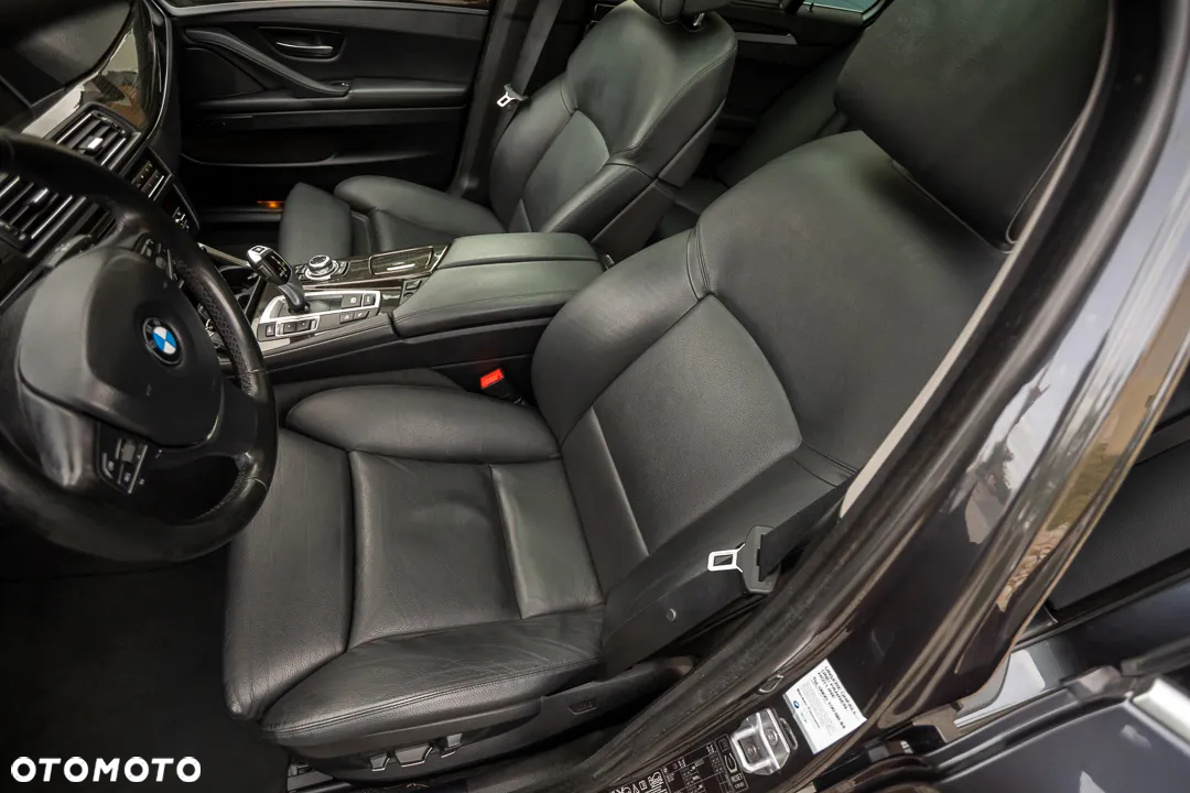 BMW Seria 5 530d xDrive - 16