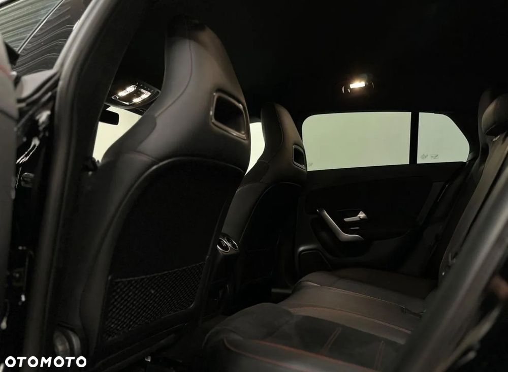 Mercedes-Benz CLA - 7