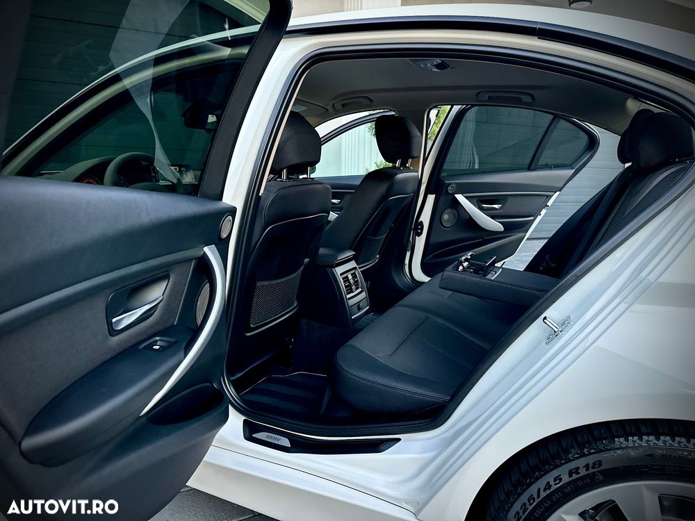 BMW Seria 3 320d Sport-Aut. Modern Line - 19