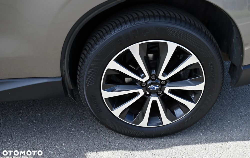 Subaru Forester 2.0 XT Platinum Lineartronic - 34