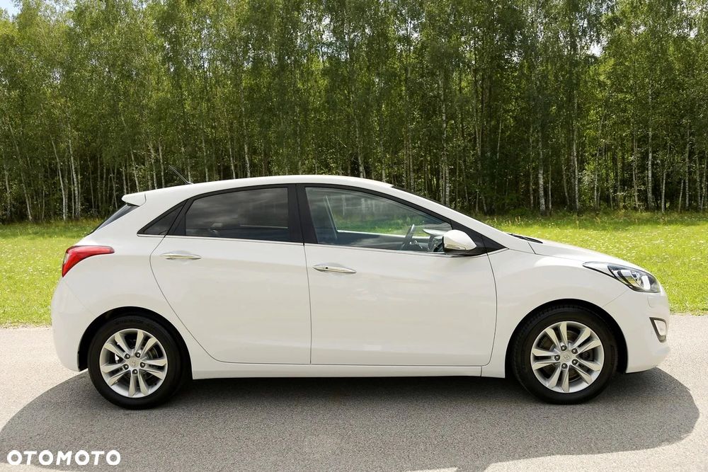 Hyundai i30 1.6 GDI Premium - 9