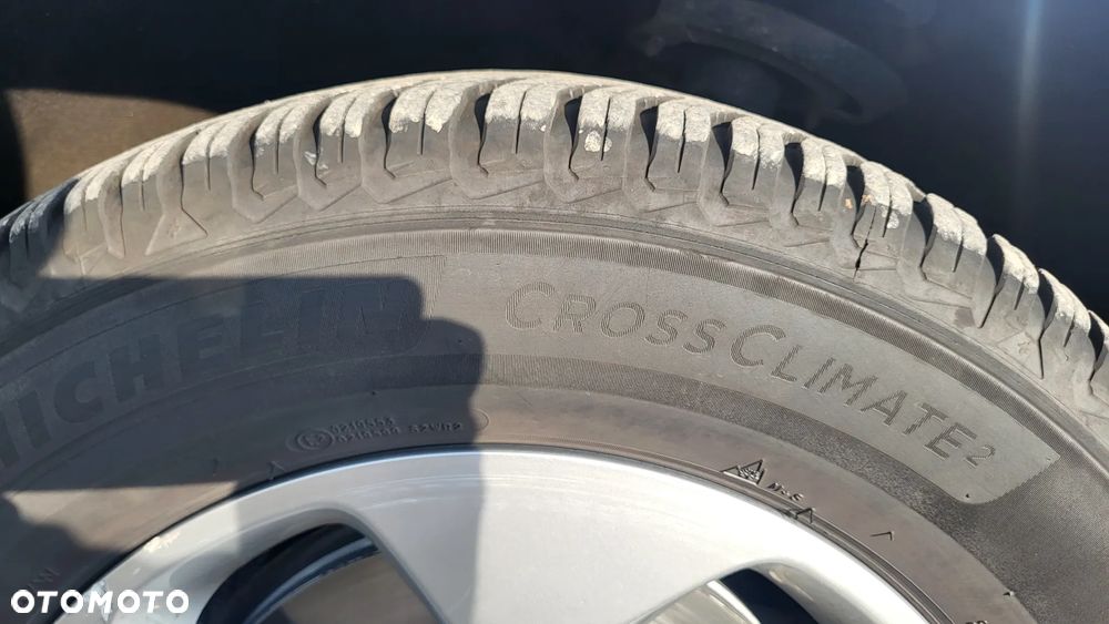 Chrysler Pacifica - 25