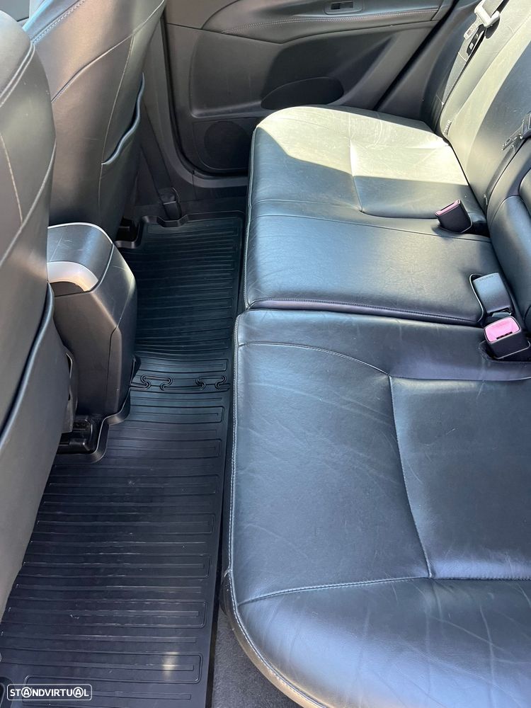 Toyota Auris 2.2 D-CAT Sol+HP - 9