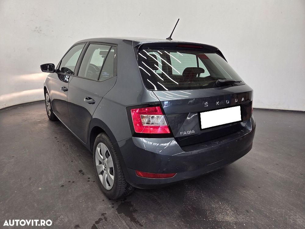 Skoda Fabia - 5