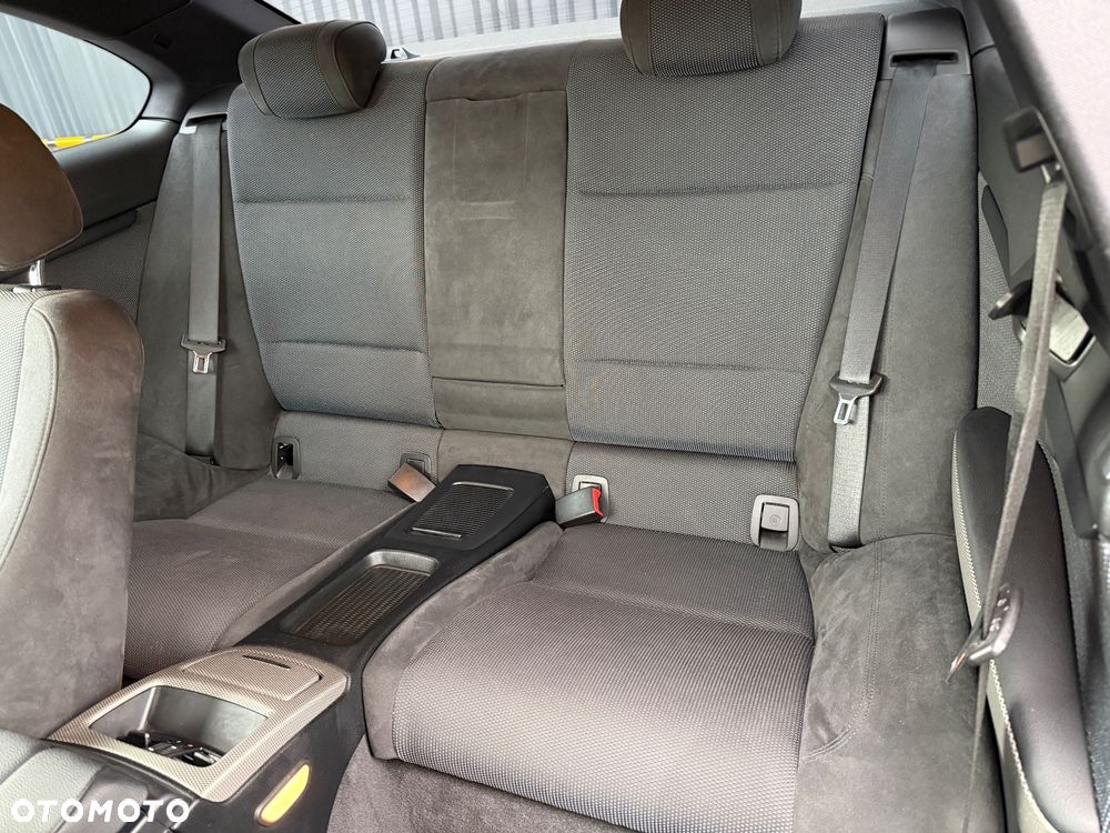 BMW Seria 3 325i - 6