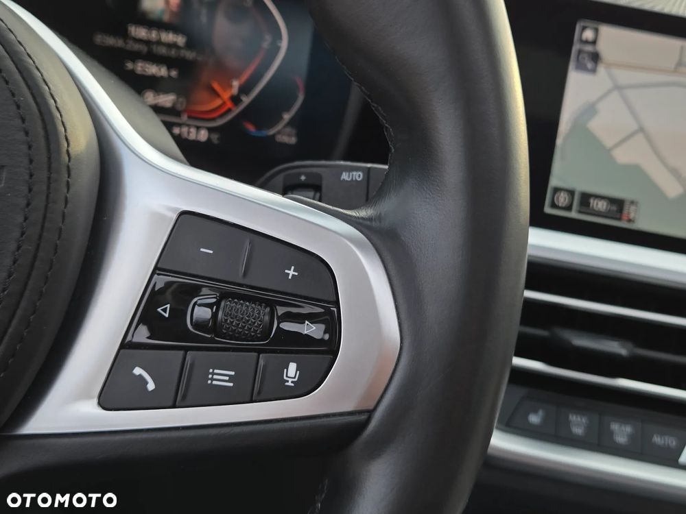 BMW Seria 3 320d Luxury Line sport - 33