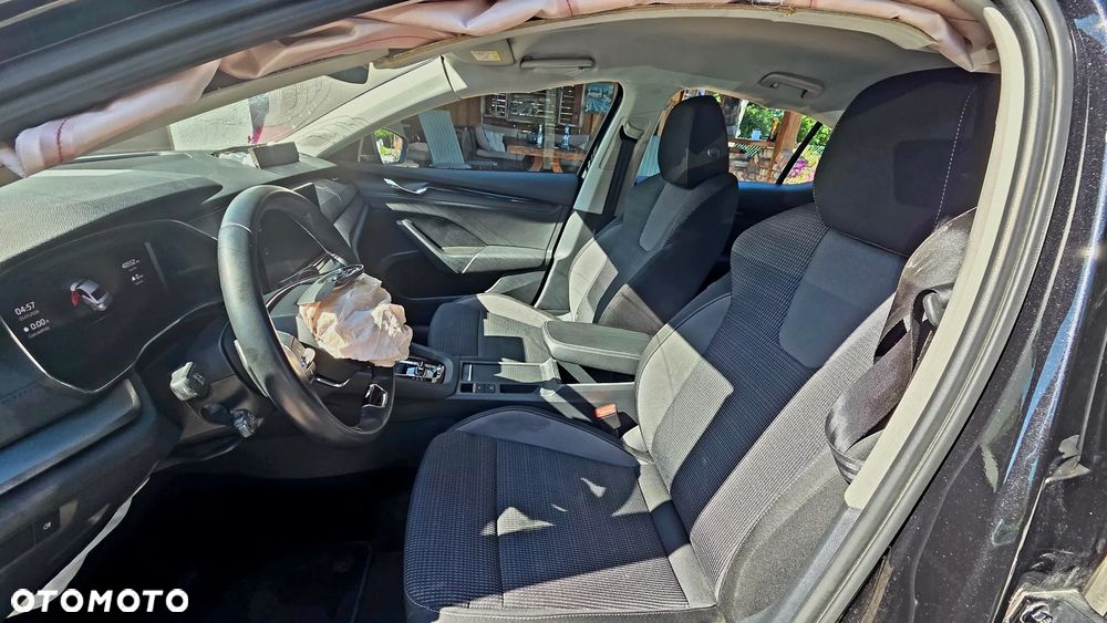 Skoda Octavia 2.0 TDI DSG Edition Plus - 9