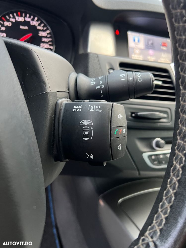 Renault Laguna Grandtour dCi 110 FAP Paris Business - 15