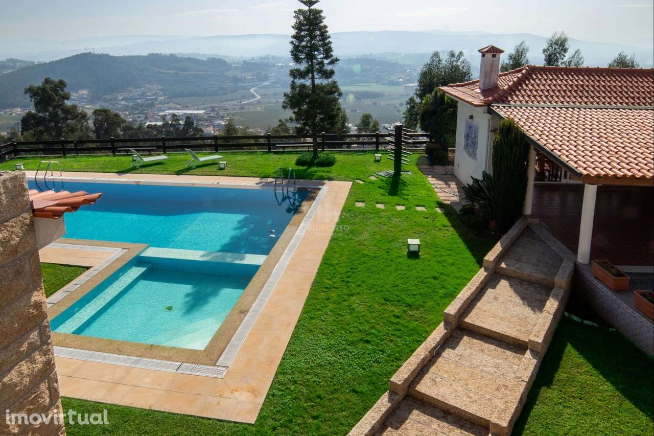 Moradia T6 com Piscina e salão de jogos, terreno 4000m2+ casa de apoio - Grande imagem: 5/60