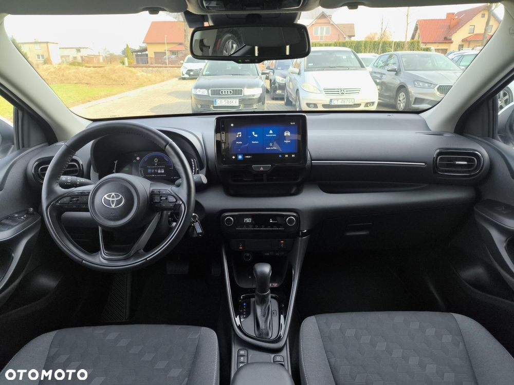 Toyota Yaris Hybrid 1.5 Style - 11